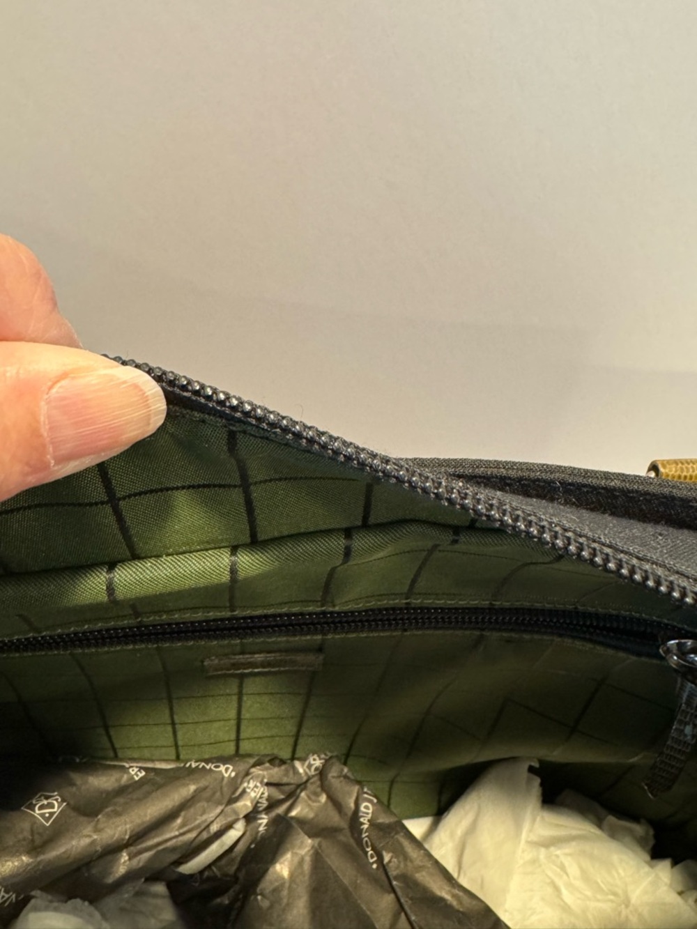 Vintage Kate Spade Black Linen Tote with Olive Lizard-Embossed Handles - Picture 5 of 7